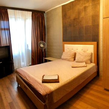 Героїв Дніпра вул., 47