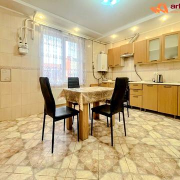 Незалежності вул., 65