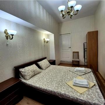 Українських Героїв просп., 4