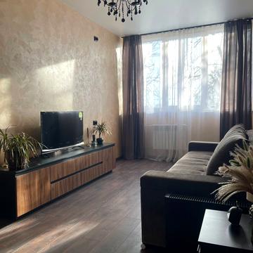 Сергія Мартина вул., 4