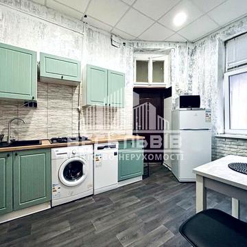 Святого Теодора пл., 5