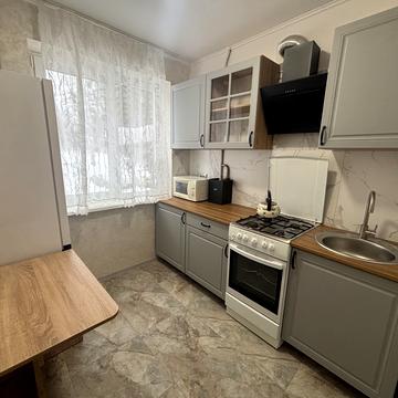 Любінська вул., 107