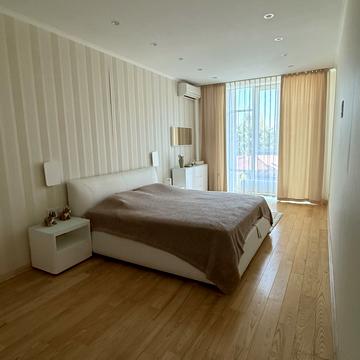 Авіаконструктора Антонова вул., 2-Б