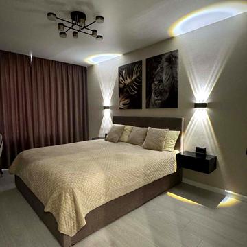 Співдружності вул., 7