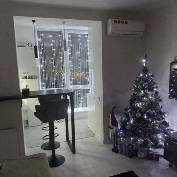 Співдружності вул., 1