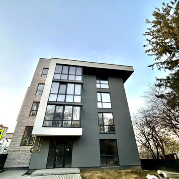 Коцюбинського вул., 36