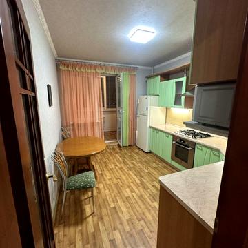 Артеківська вул., 12