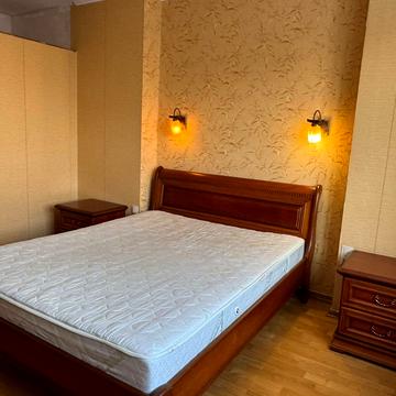 Бориса Гмирі вул., 6