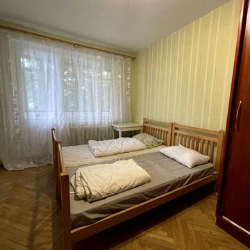 Наукова вул., 30