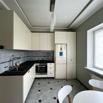 Хліборобна вул., 23