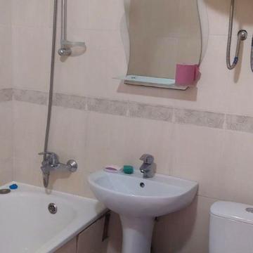 Донецьке шосе, 7