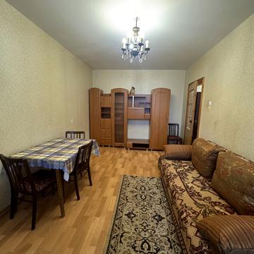 Милославська вул., 45