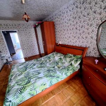 Юрія Шумського вул., 8