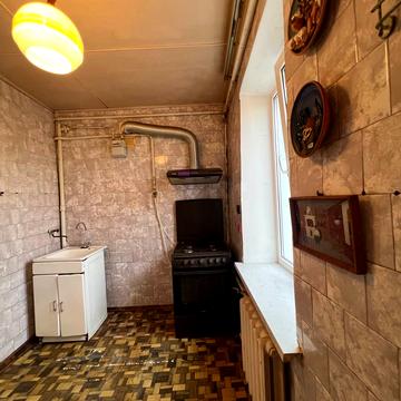 Запорізька вул., 10