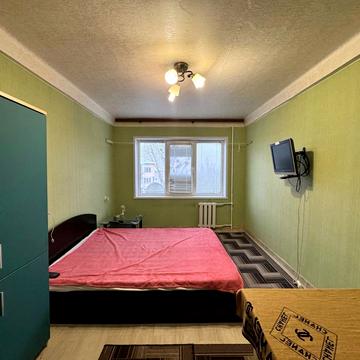 Вацлава Гавела бульв. (Івана Лепсе), 3