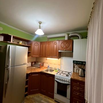 Довженка вул., 11