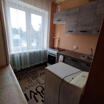 Поліська вул., 14