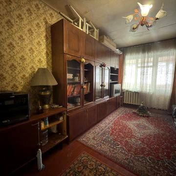 Світла вул., 6