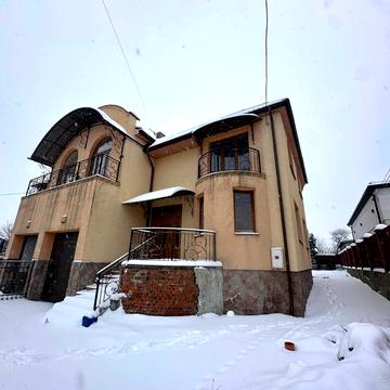 Приязна вул., 2