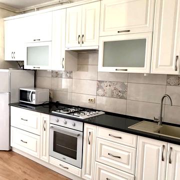 Під Голоском вул., 8