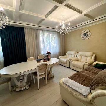 Ангарська вул., 14/1