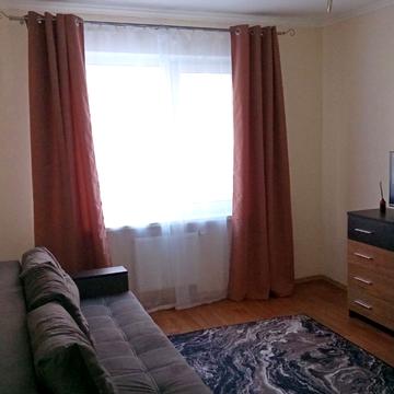 Бориса Гмирі вул., 16