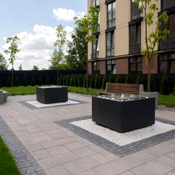 Поліська вул., 2-Б