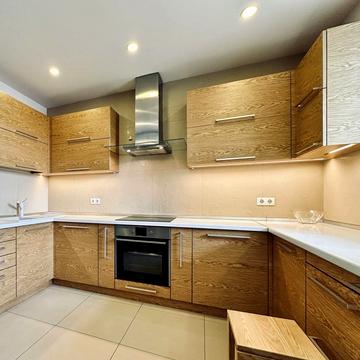 Вадима Гетьмана вул., 1-А