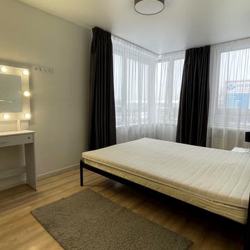 Салютна вул., (Будинок 02301-02303)