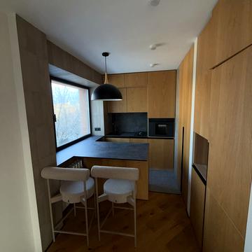 Турівська вул., 4