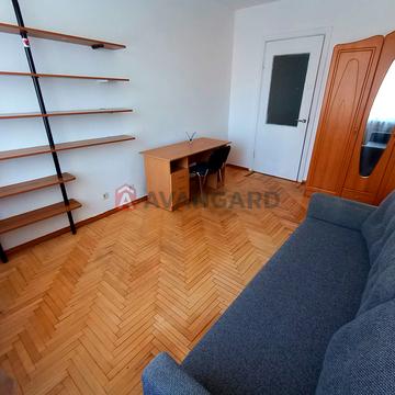 Старонаводницька вул., 4-Б