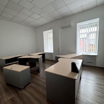 Ярославів Вал вул., 14