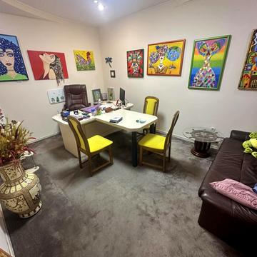 Соборна пл., 6