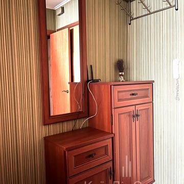 Червоної Калини просп. (Володимира Маяковського), 8-В