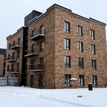 24 Серпня вул., (Будинок 8)