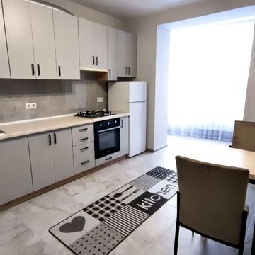 Степана Бандери вул., 30-А