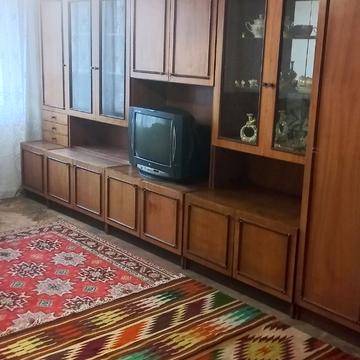 Мілютенка вул., 11