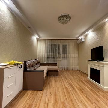 Драгоманова вул., 9