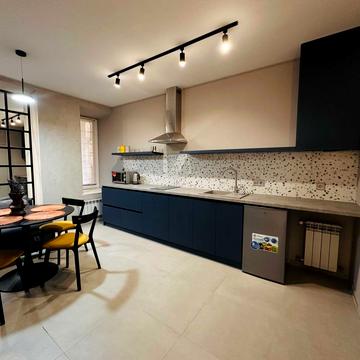 Маєра Балабана вул., 25