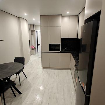 Одеська вул., (Будинок 15)