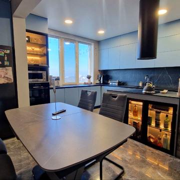 Варненська вул., 29