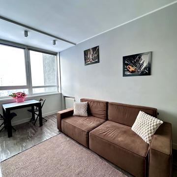 Нижньоключова вул., 14