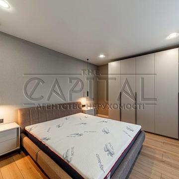 Володимира Івасюка просп. (Героїв Сталінграду), 24