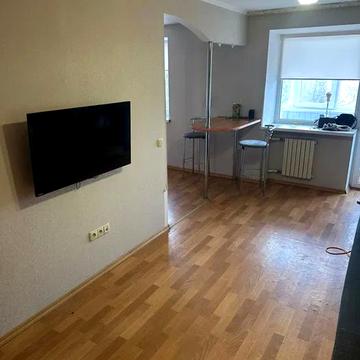 Соборності вул. (Жовтнева), 73/1