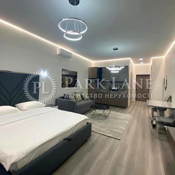 Антоновича вул. (Горького), 131