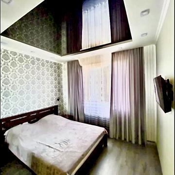 Середньофонтанська вул., 35