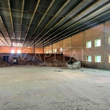 Небесної Сотні вул. (Паризької Комуни), 4