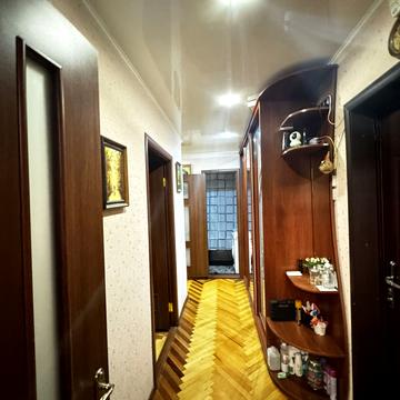 Дмитра Вишневецького вул., 32