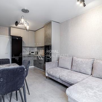 Мокра вул. (Кудряшова), 8-Б