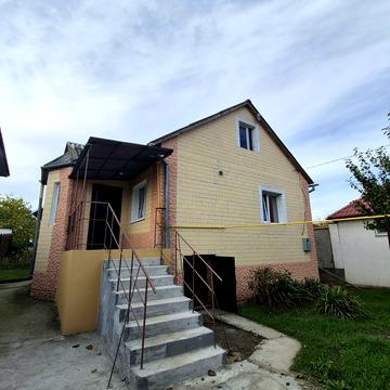 Хутірська вул.